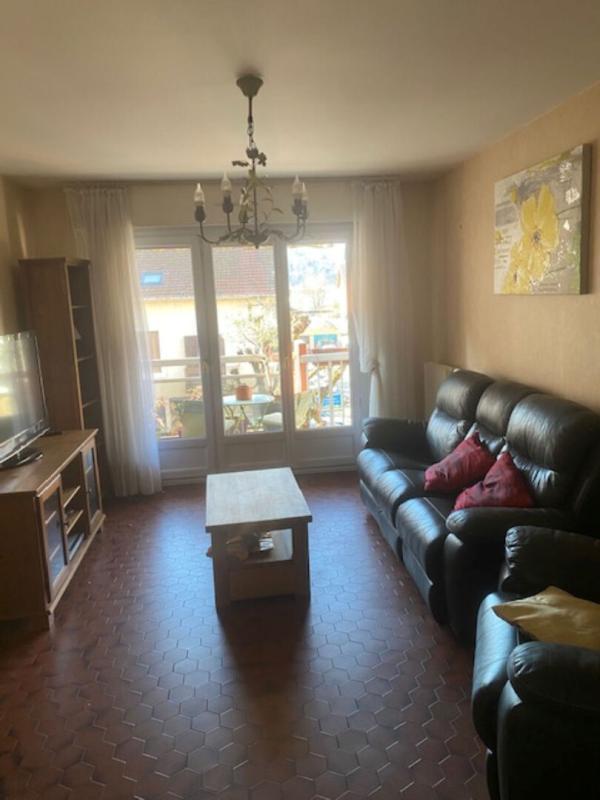 Appartement - 80 m² - 3 pièces