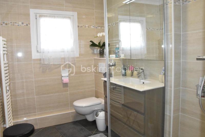 Pavillon - 123 m² - 5 pièces