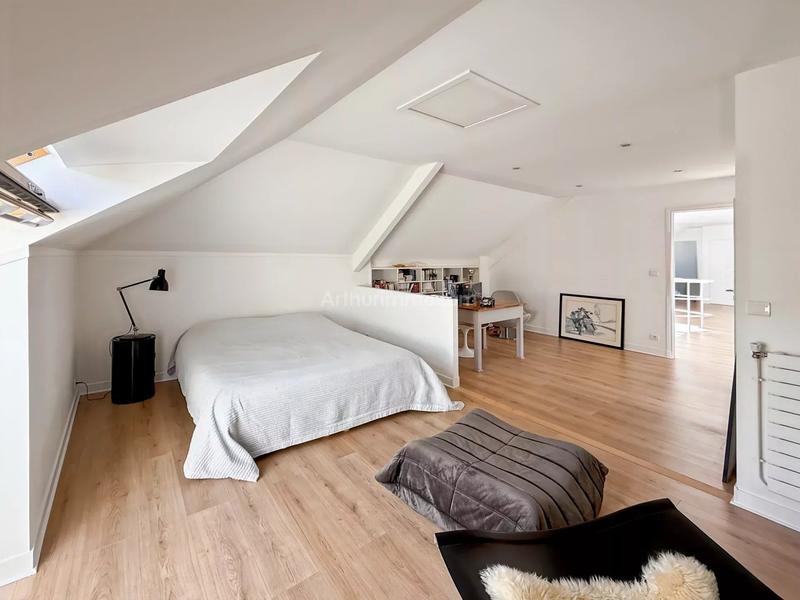 Maison - 312 m² - 7 pièces