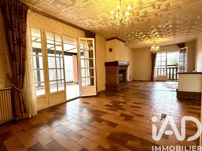 Maison - 143 m² - 5 pièces