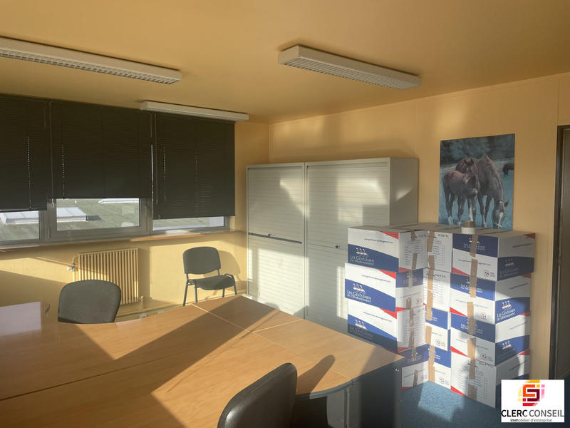 Bureau - 194 m²