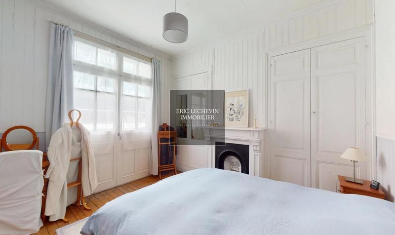 Villa - 145 m² - 8 pièces