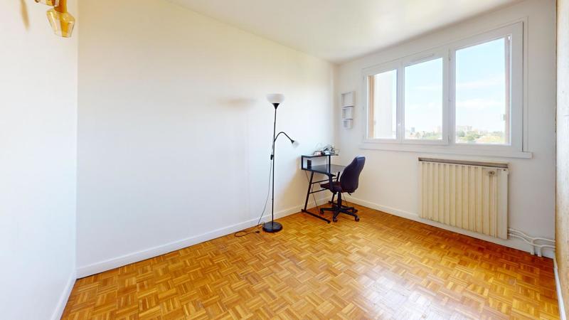 Appartement - 99 m² - 4 pièces