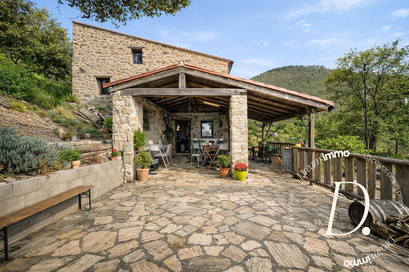 Mas - 145 m² - 5 pièces