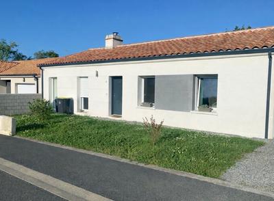 Maison - 95 m² - 4 pièces