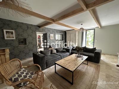 Maison en pierre - 212 m² - 8 pièces