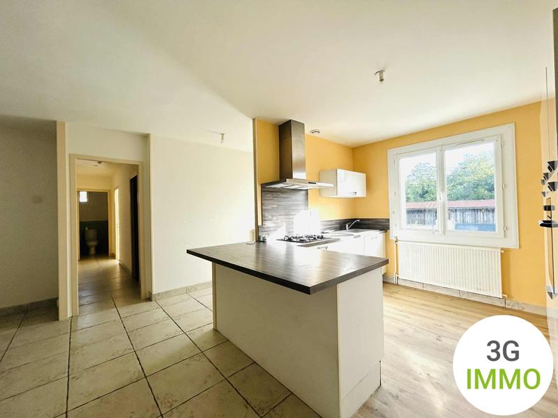 Maison traditionnelle - 94 m² - 5 pièces