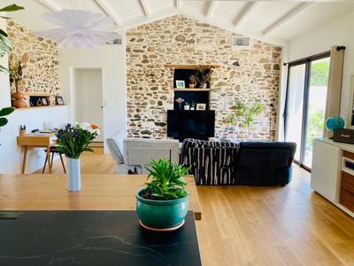 Maison - 95 m² - 4 pièces