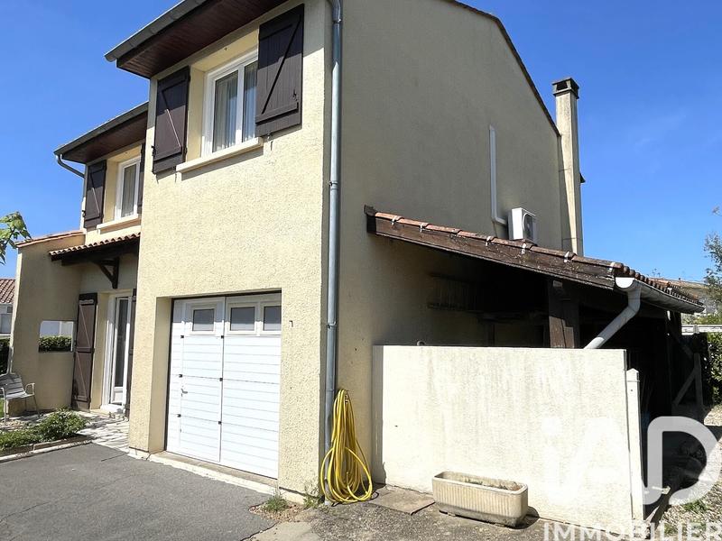 Maison - 90 m² - 5 pièces
