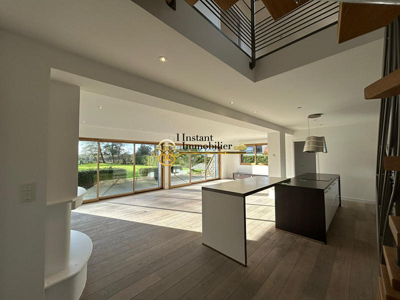 Maison - 137 m² - 6 pièces