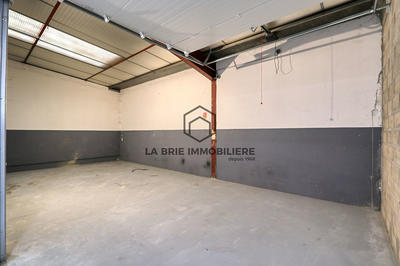 Local d'activité / Entrepôt - 43 m² - 1 pièce