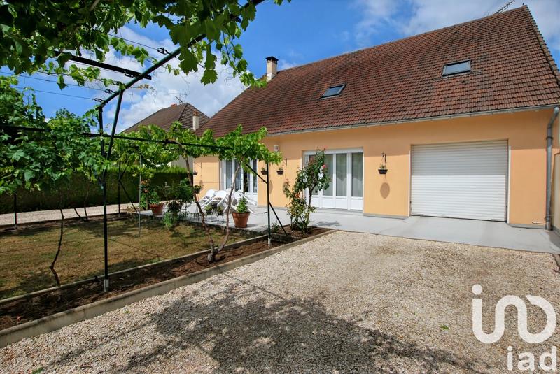 Maison - 208 m² - 7 pièces