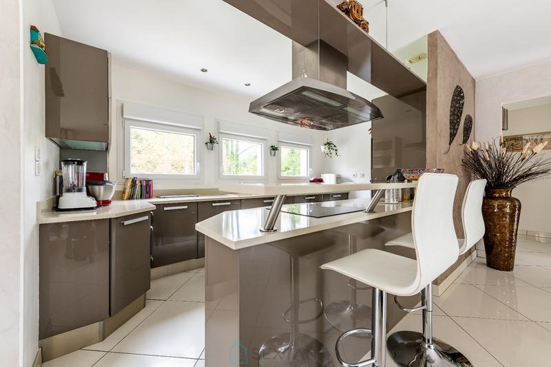 Maison - 165 m² - 7 pièces