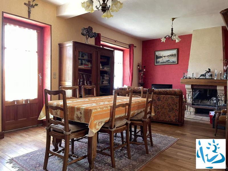 Maison - 110 m² - 6 pièces