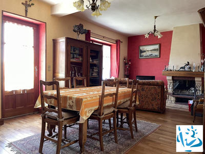 Maison - 110 m² - 6 pièces