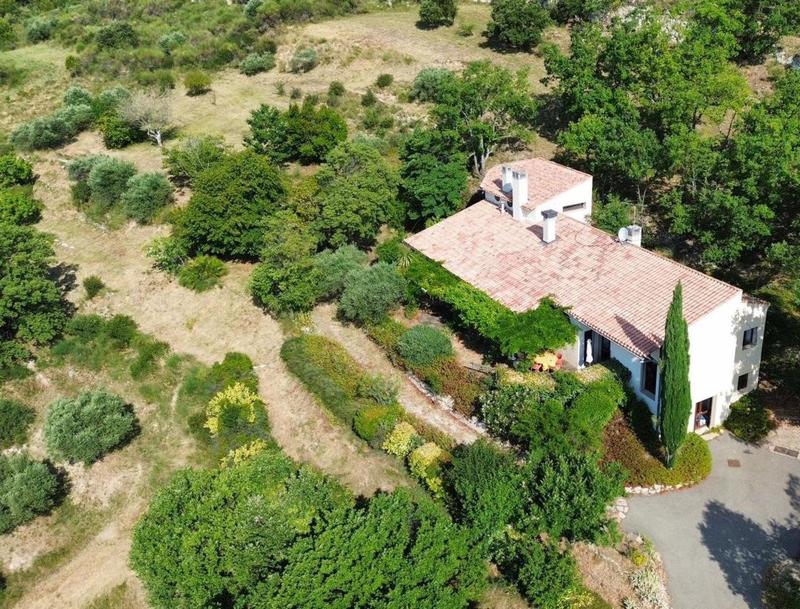 Maison - 191 m² - 8 pièces