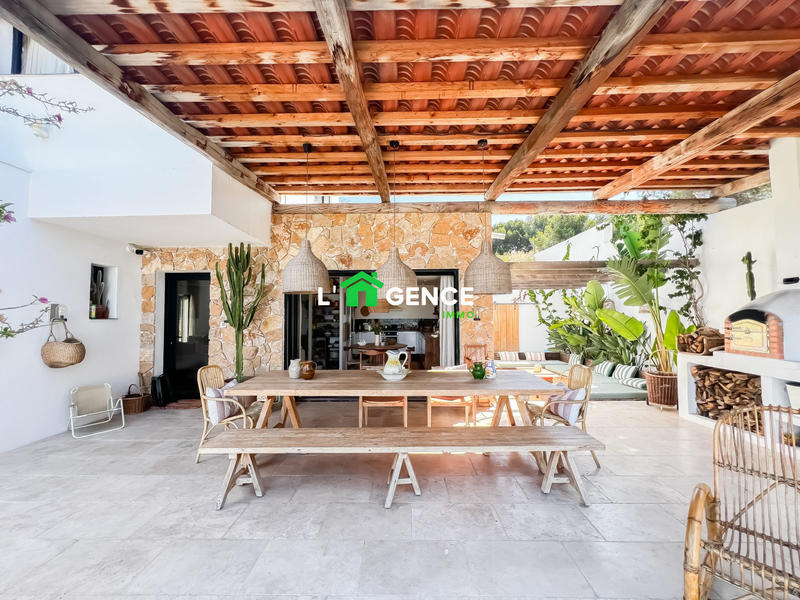 Maison - 158 m² - 4 pièces