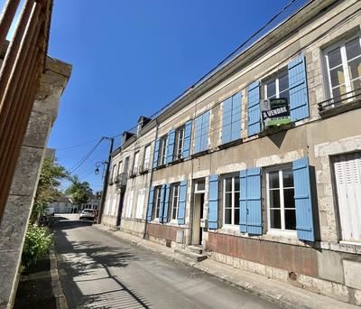 Maison - 168 m² - 10 pièces