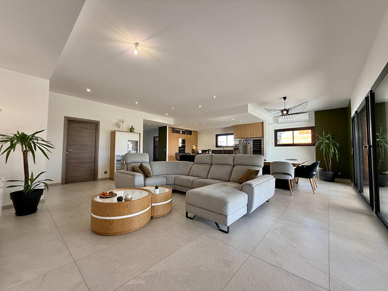 Maison - 174 m² - 6 pièces