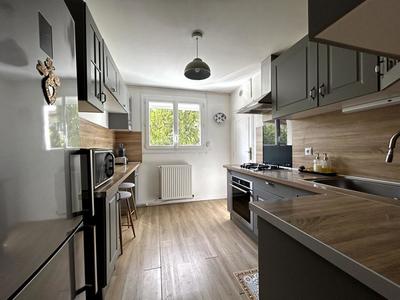 Appartement - 75 m² - 3 pièces