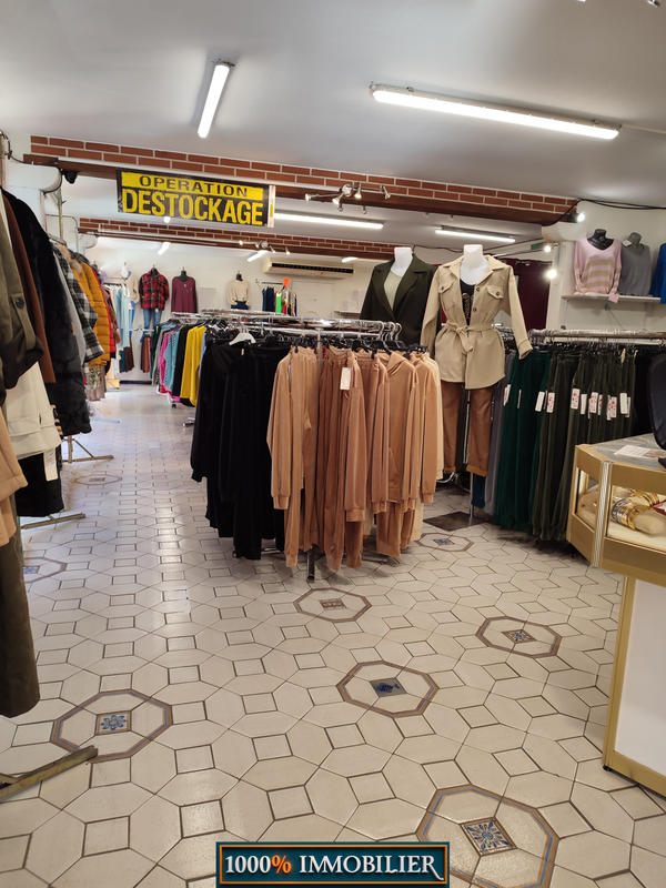 Local commercial - 142 m²