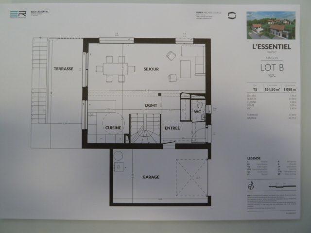 Maison - 140 m² - 5 pièces