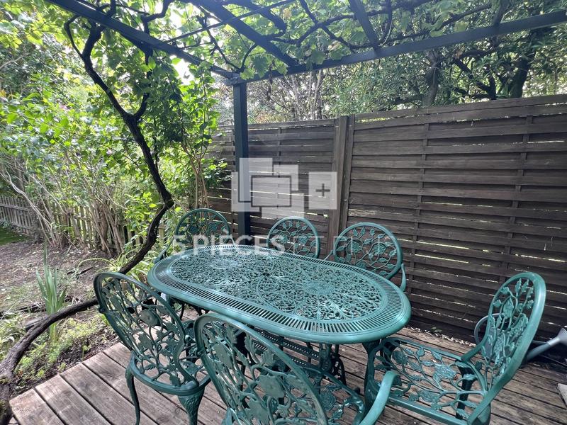 Maison - 200 m² - 7 pièces