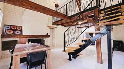 Maison - 180 m² - 5 pièces