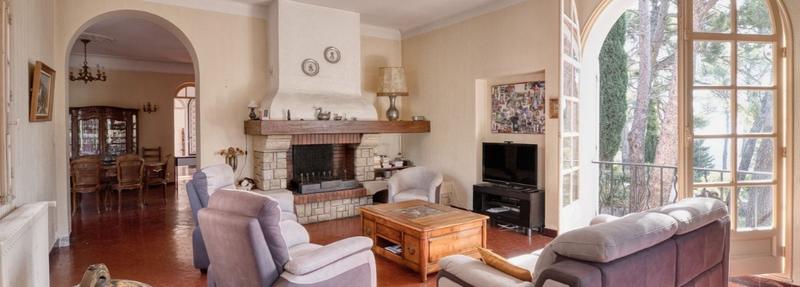 Villa - 322 m² - 12 pièces