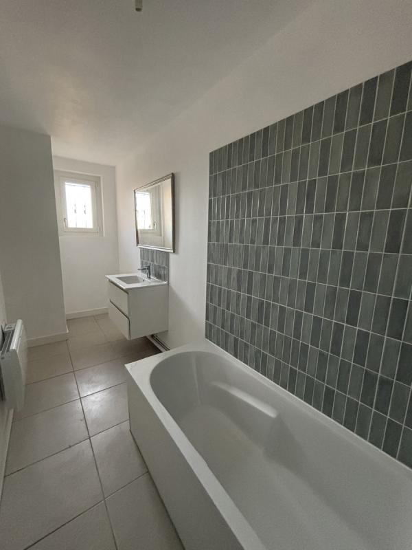 Maison - 111 m² - 4 pièces