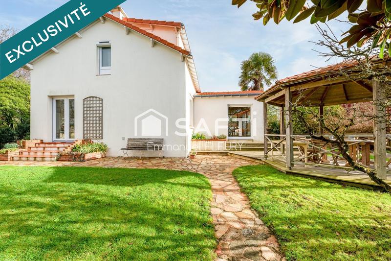 Maison - 135 m² - 6 pièces