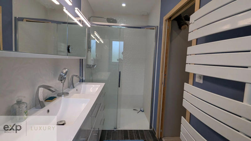 Maison contemporaine - 180 m² - 6 pièces