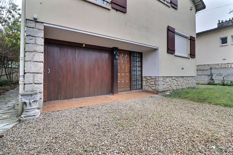 Maison - 134 m² - 8 pièces