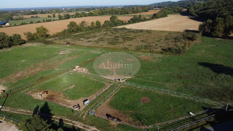 Maison - 300 m² - 10 pièces