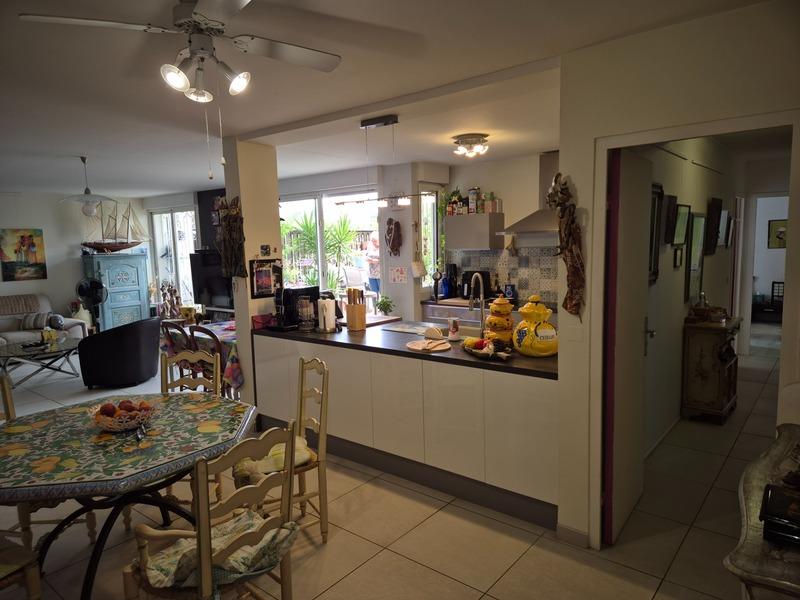 Appartement - 102 m² - 5 pièces