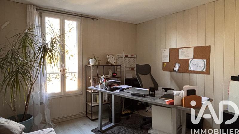 Maison - 233 m² - 10 pièces