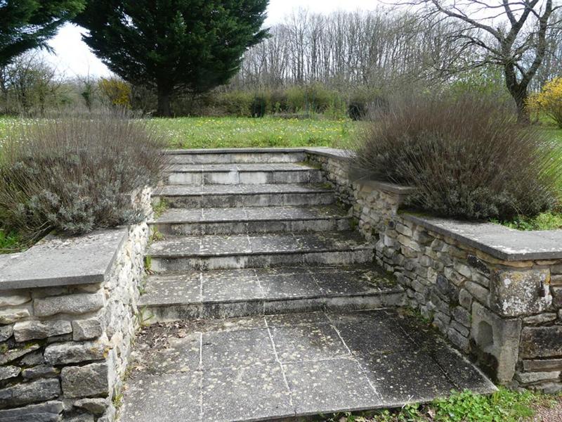 Propriété - 90 m² - 5 pièces