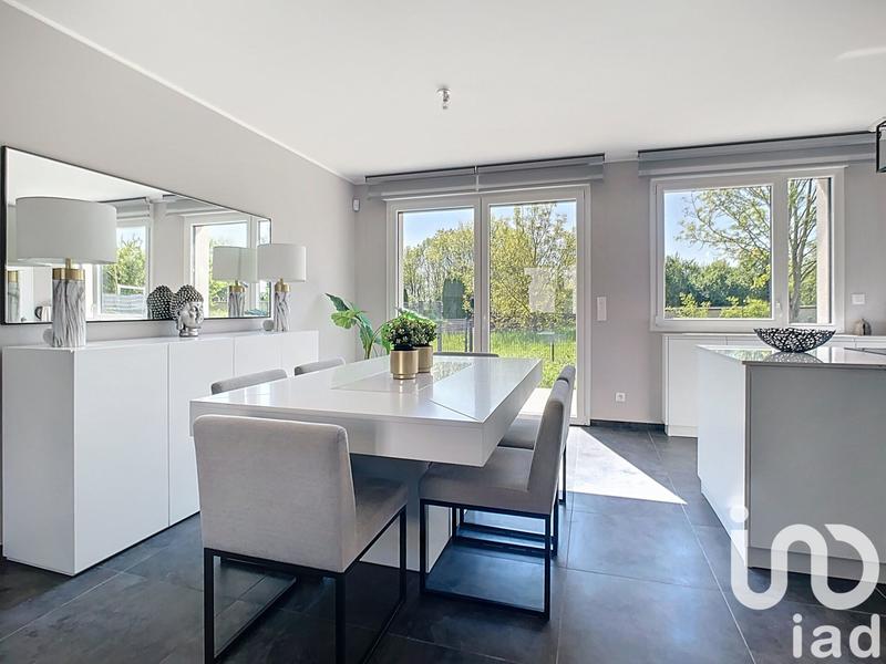 Maison - 101 m² - 5 pièces