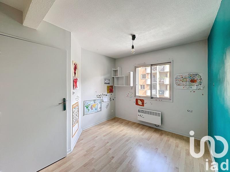 Appartement - 100 m² - 5 pièces