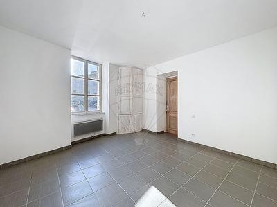 Appartement - 65 m² - 2 pièces