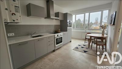 Appartement - 82 m² - 4 pièces