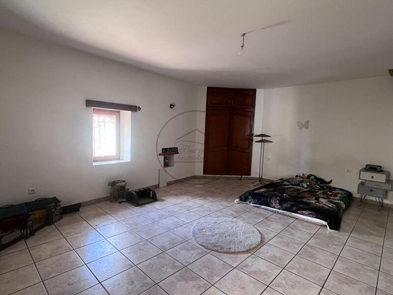 Maison de village - 150 m² - 5 pièces