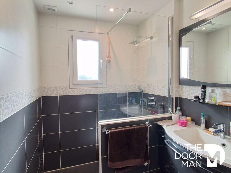 Maison - 155 m² - 6 pièces