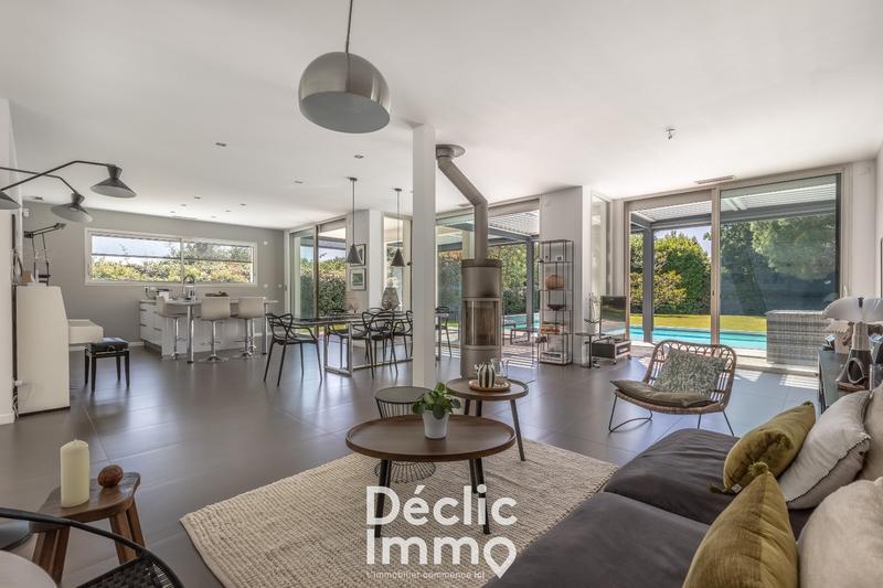 Maison - 160 m² - 6 pièces