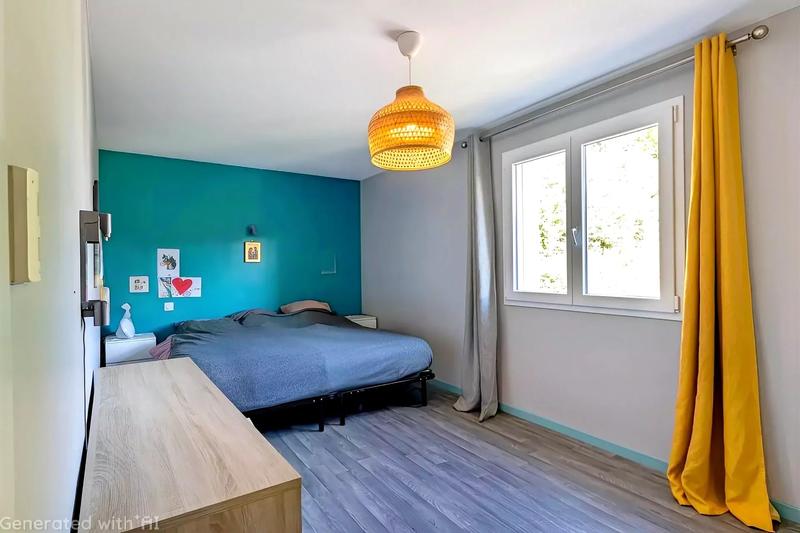 Maison - 285 m² - 10 pièces