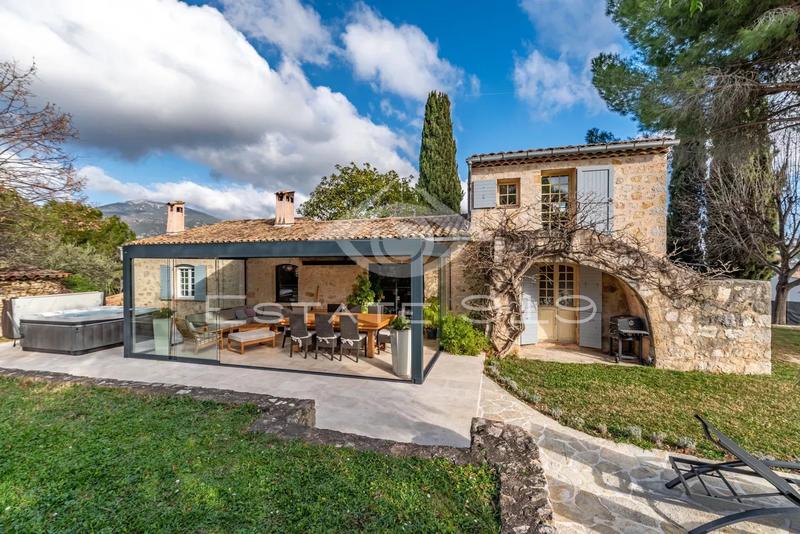 Villa - 188 m² - 7 pièces