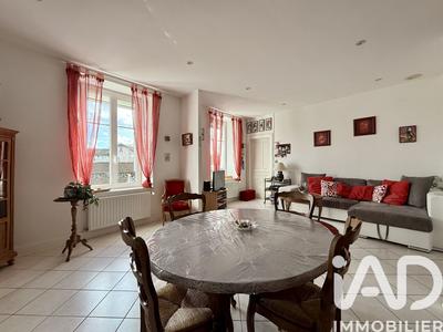 Appartement - 87 m² - 3 pièces