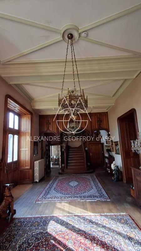 Château - 700 m² - 20 pièces