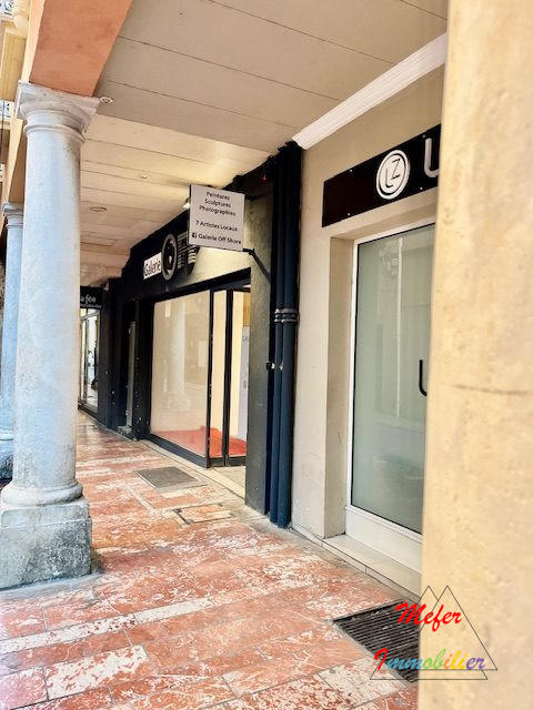 Local commercial - 130 m²