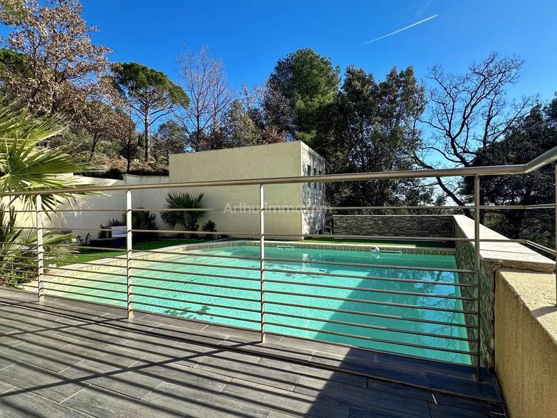 Maison - 197 m² - 5 pièces